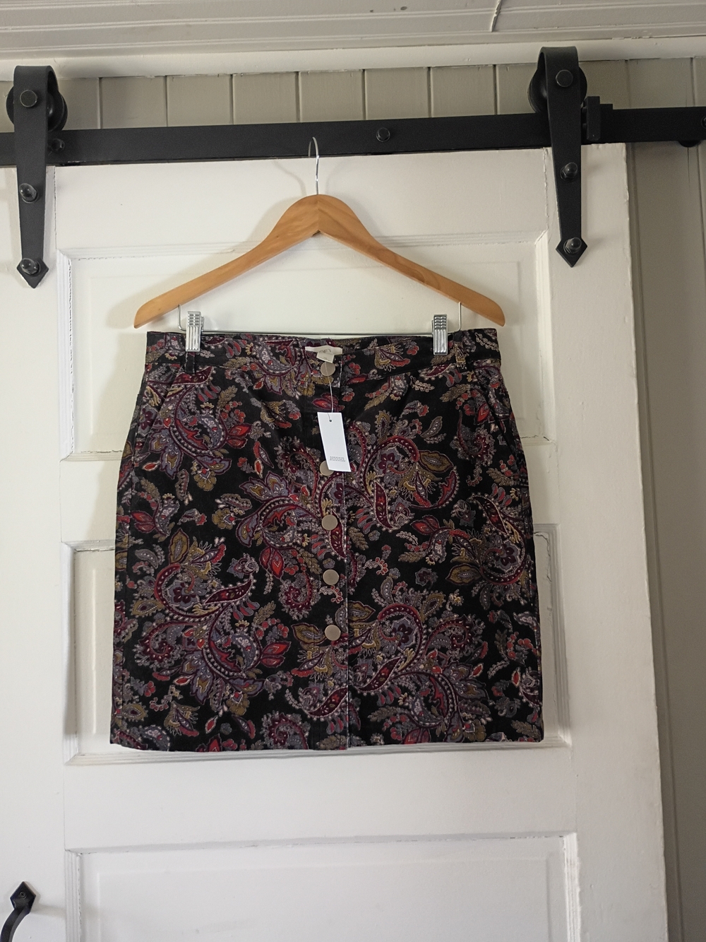 LOFT Black Paisley Button-Front Mini Skirt with Red and Purple Details - Picture 2 of 6